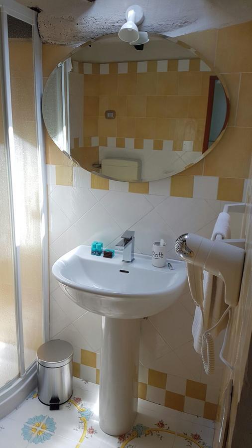 Flori'S Bed & Breakfast Viareggio Dış mekan fotoğraf