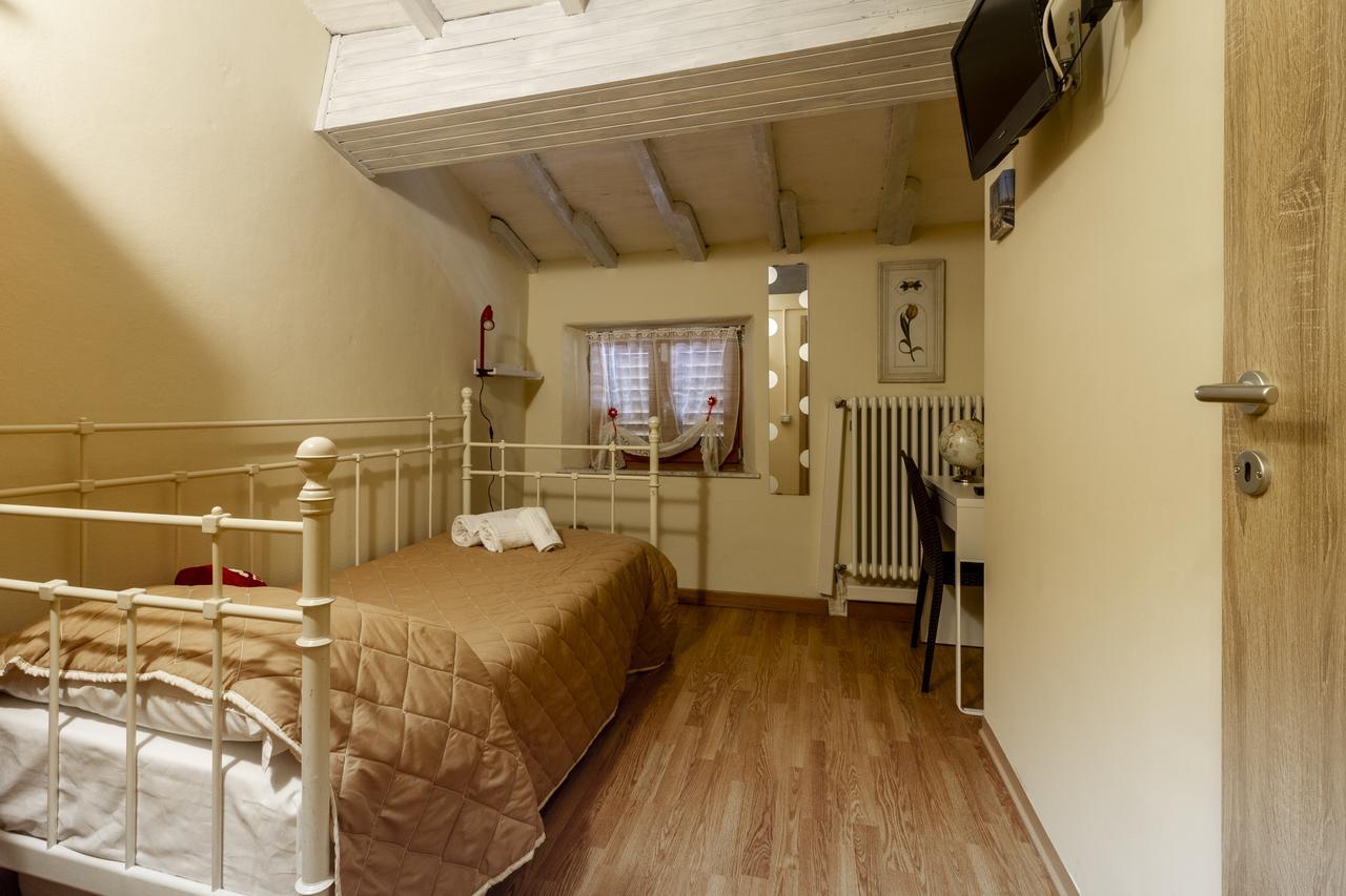Flori'S Bed & Breakfast Viareggio Dış mekan fotoğraf