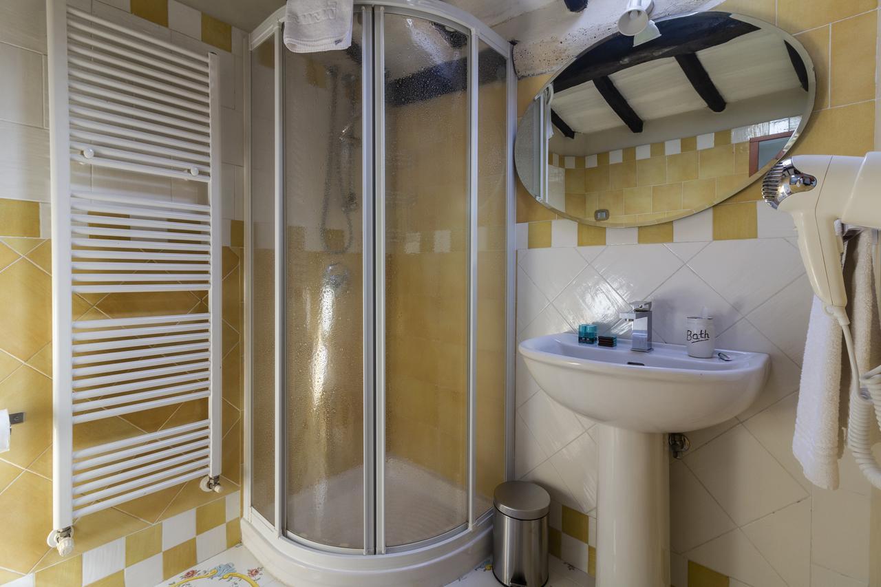 Flori'S Bed & Breakfast Viareggio Dış mekan fotoğraf