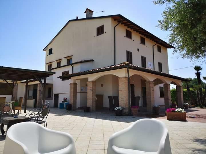 Flori'S Bed & Breakfast Viareggio Dış mekan fotoğraf